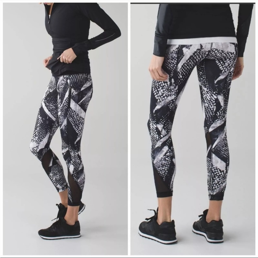 LULULEMON WOMEN RUN TIGHT  LEGGING BLACK N WHITE MID RISE Sz 4